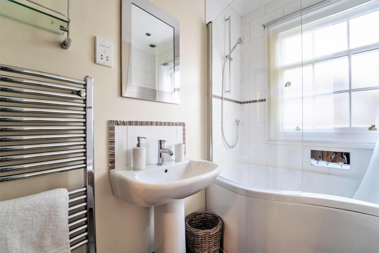 The Cottage In Chester, Sleeps 6 With Free Parking Exterior photo